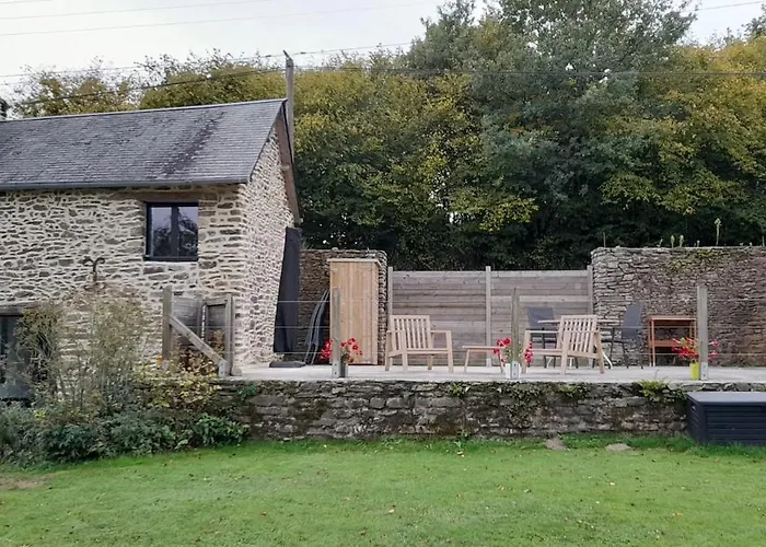 Les De La Petite Taupe - Akotee * Saint-Omer (Calvados)